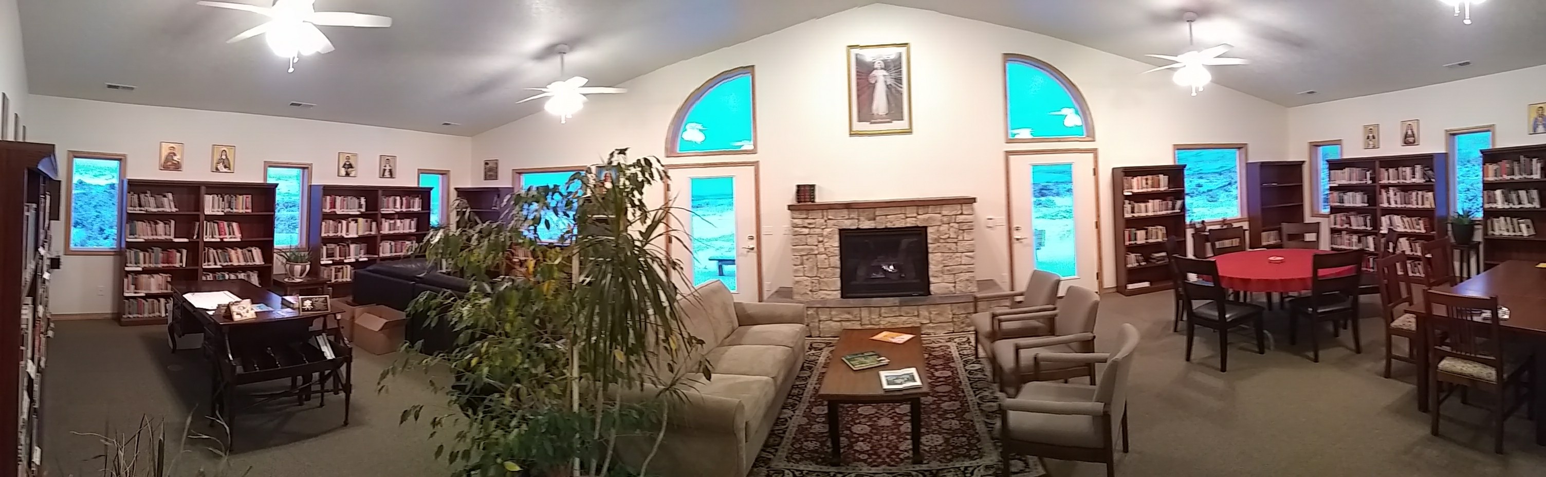 Marymount Hermitage - Library